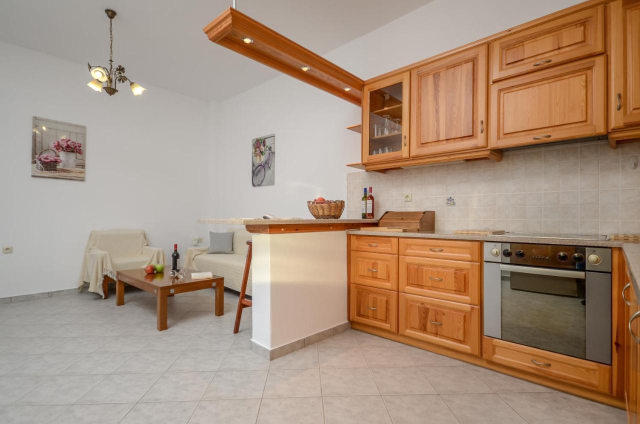Bernie House Apartment Melanes Luaran gambar